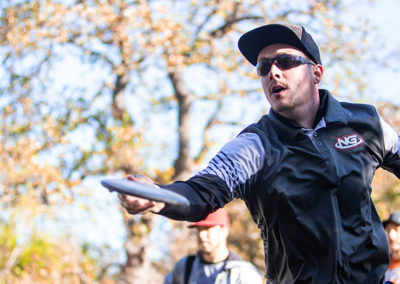Playing Disc Golf - Concentration in the moment